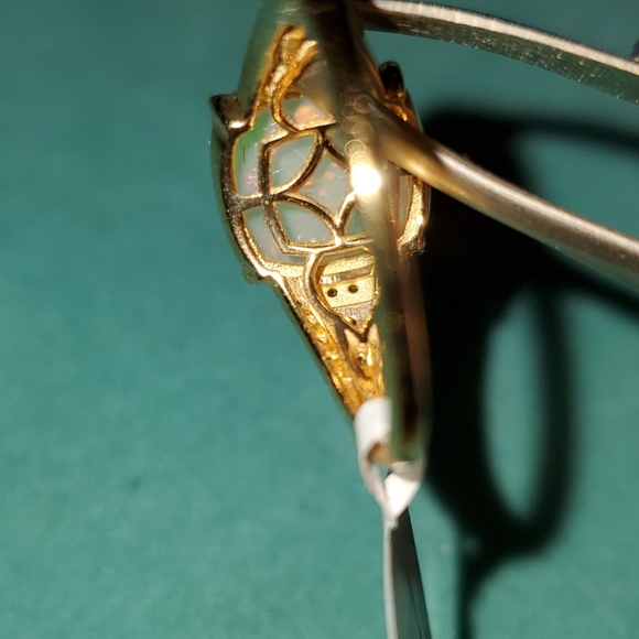 GORGEOUS 10KT GOLD ETHIOPIAN OPAL AND DIAMOND RING, NWT!! - Picture 4 of 8